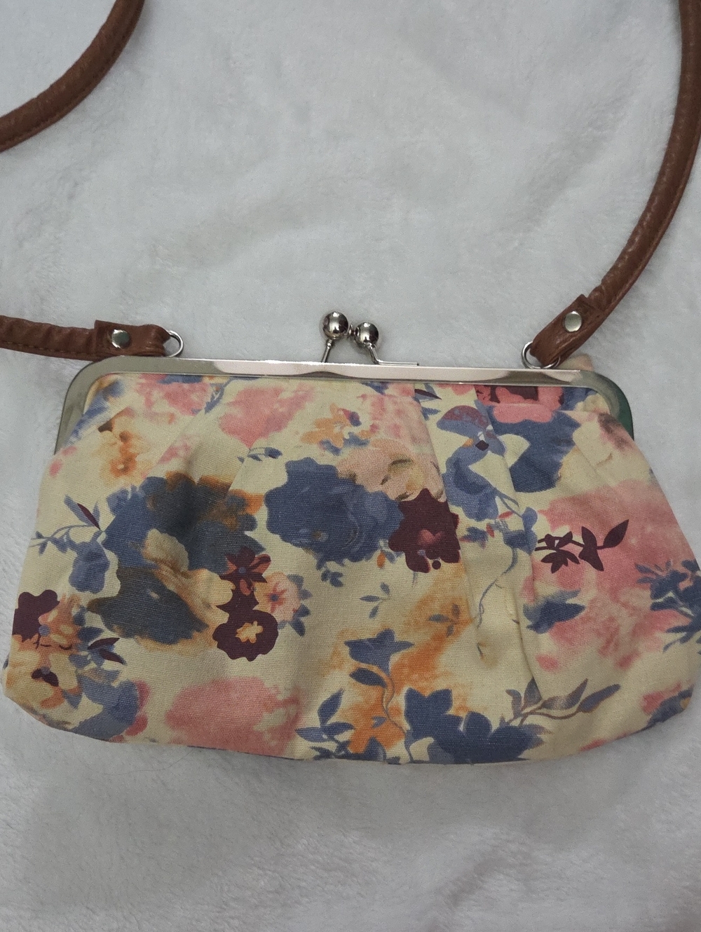 American Eagle Kisslock Crossbody Bag Nwot - Picture 3 of 3